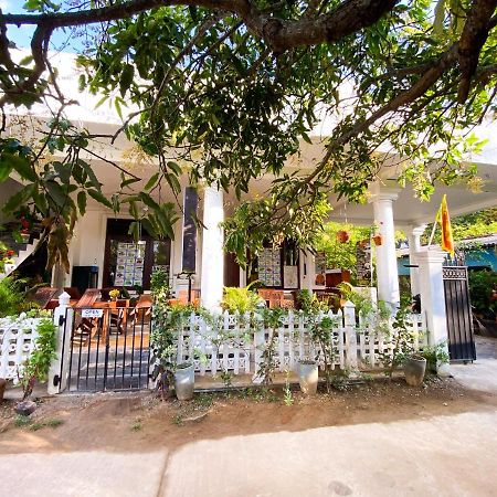 Shirani Nature Palace Уелигама Екстериор снимка